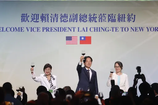 賴清德會支持者 談民主前輩一路相挺數度哽咽