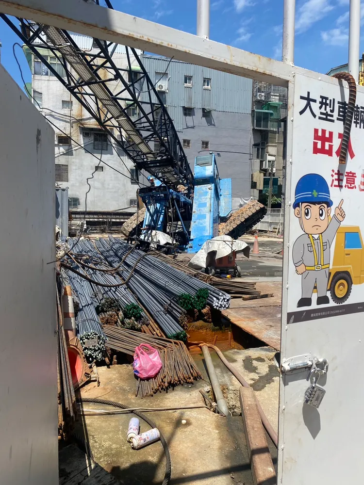 該處是國光處一個建案。翻攝畫面