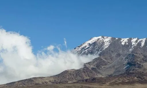 吉利馬札羅山的雪與豹！登頂非洲最高峰失敗　男子命喪傳說聖地