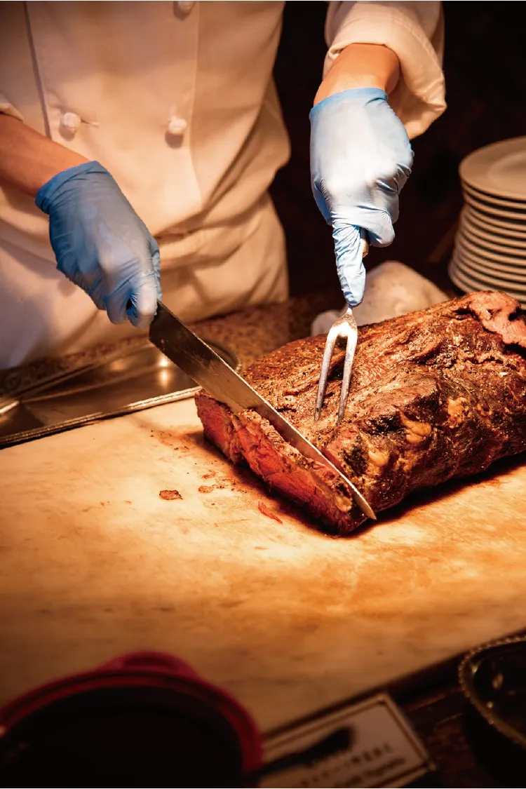歐風館自助餐廳針對台灣美食展推出優惠餐券。大倉久和大飯店提供