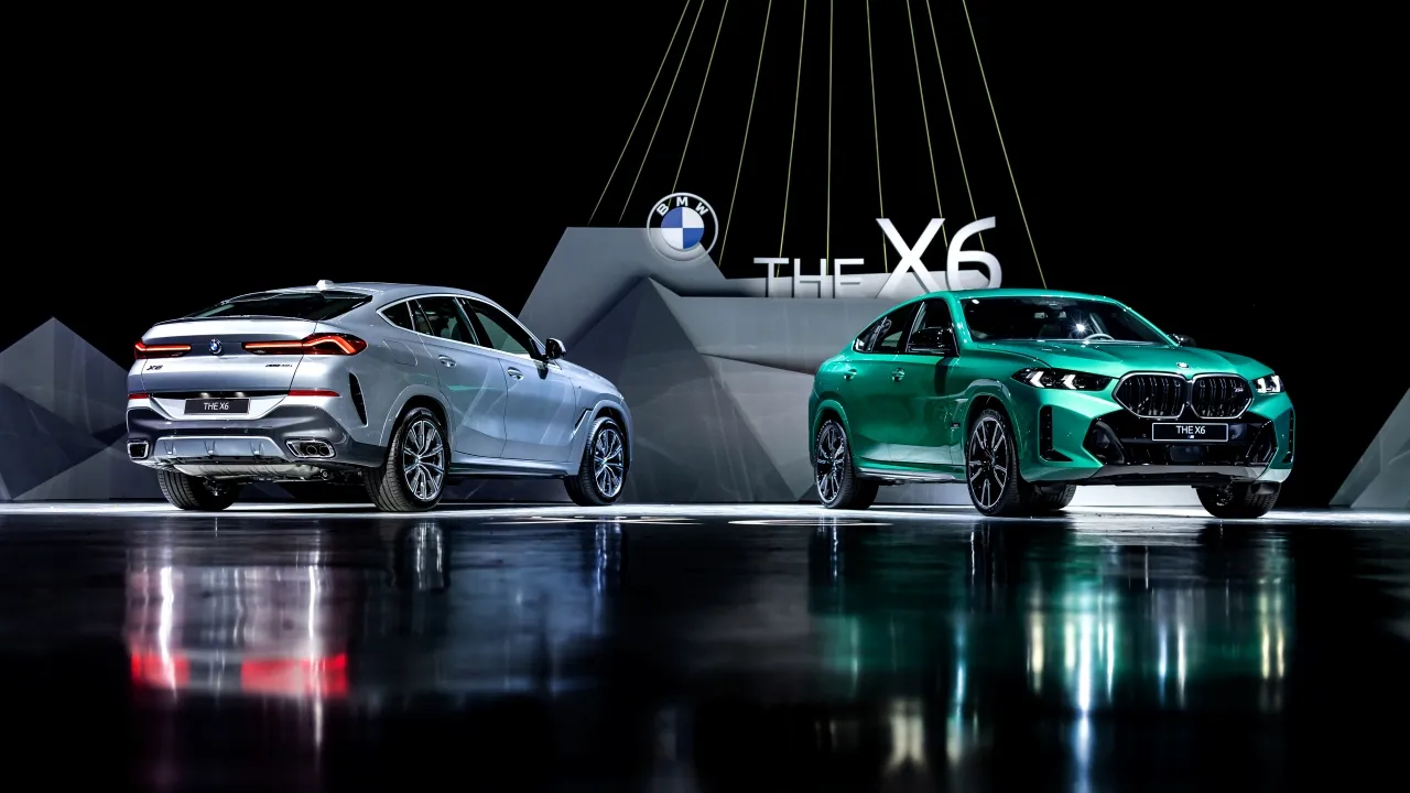 BMW X6 M60i xDrive專屬M Sport Pro外觀套件帶來了黑化的雙肋直柵式水箱護罩搭配專屬M飾徽,細長銳利的光型變化智慧LED頭燈採用燻黑處理,結合M雙肋型後視鏡、黑色高光澤M擾流尾翼及黑化矩形四出排氣尾管。業者提供