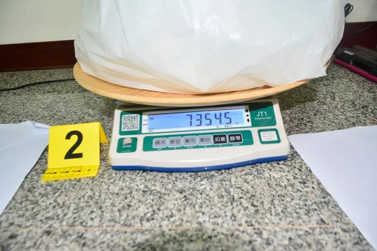 海洛因總重破7公斤。嘉縣警方提供