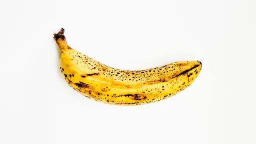 她偷玩媽媽「電動姊夫」達到極致高潮　結果發現竟是「克隆爸爸神鵰」