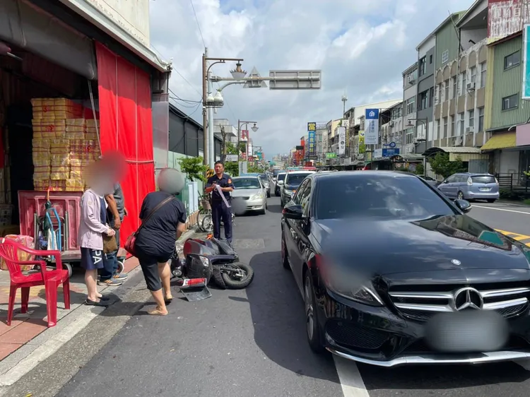 幸速度不快，騎士皆受到皮肉傷。讀者提供