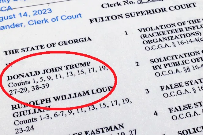 美國喬治亞州檢方指控川普試圖推翻2020年總統大選結果。美聯社