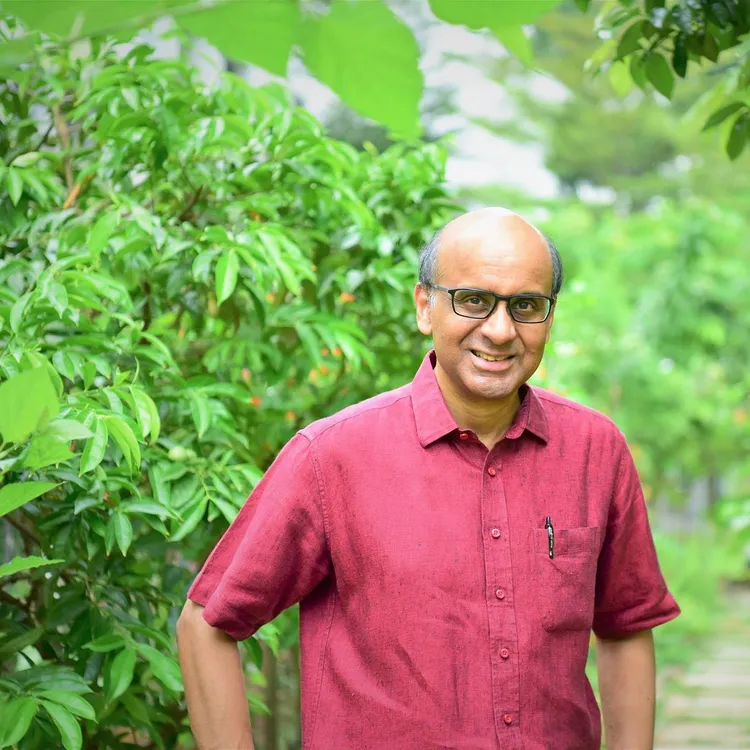 學者預期政壇老將尚達曼贏面最大。翻攝臉書