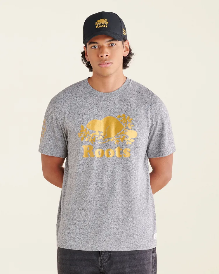Roots 50周年系列光芒海狸經典短袖T恤-男裝，1880元。品牌提供