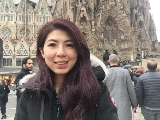 美女律師曬收據自揭「人生最大失誤」　帳戶餘額曝光網驚呆