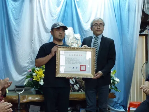 魯凱族傳統石板屋建造技術保存者顏柱辭世 文化部頒贈旌揚狀
