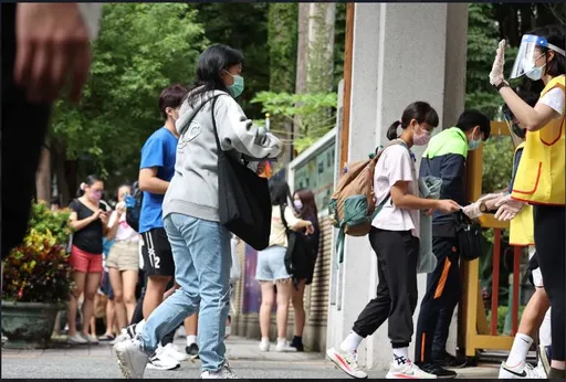 大學分發入學4.2萬名額!今開放網路填志願 最多可填100個