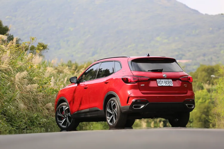 MG雖然並未入品牌十大暢銷榜中，但旗下目前唯一銷售的HS國產休旅車系，卻創造出單月銷售1163輛車的成績，並成為國產中型SUV銷售冠軍。林浩昇攝