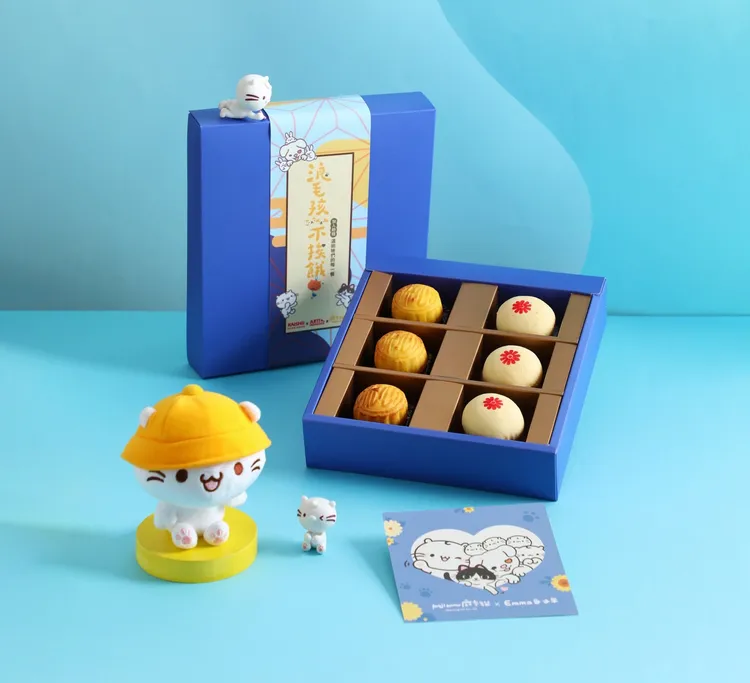 台灣貓狗聯合勸募平台攜手樂容文創「麻吉貓」和雲林北港的喜餅老店「開璽」推出三方聯名的感恩月餅義賣。翻攝畫面