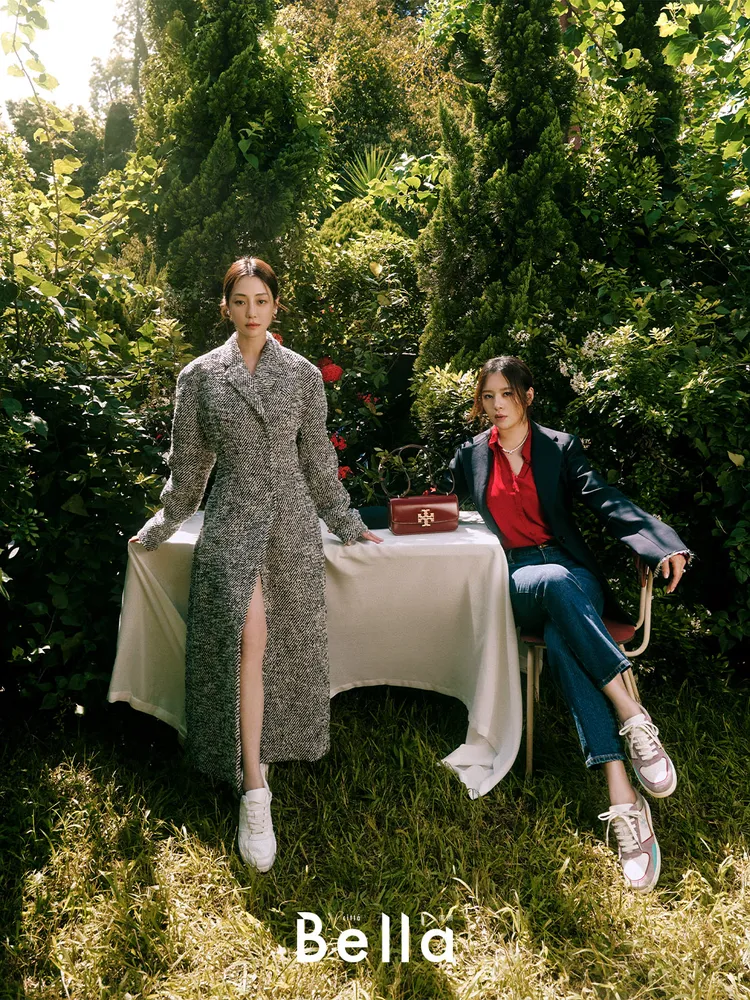 謝欣穎（左）、劉品言（右）拍攝《Bella儂儂》封面時尚大片。品牌提供