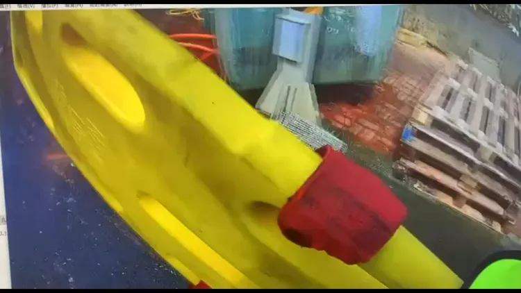 嘉義縣大林鎮肉品加工廠發生堆高機奪命意外。翻攝畫面