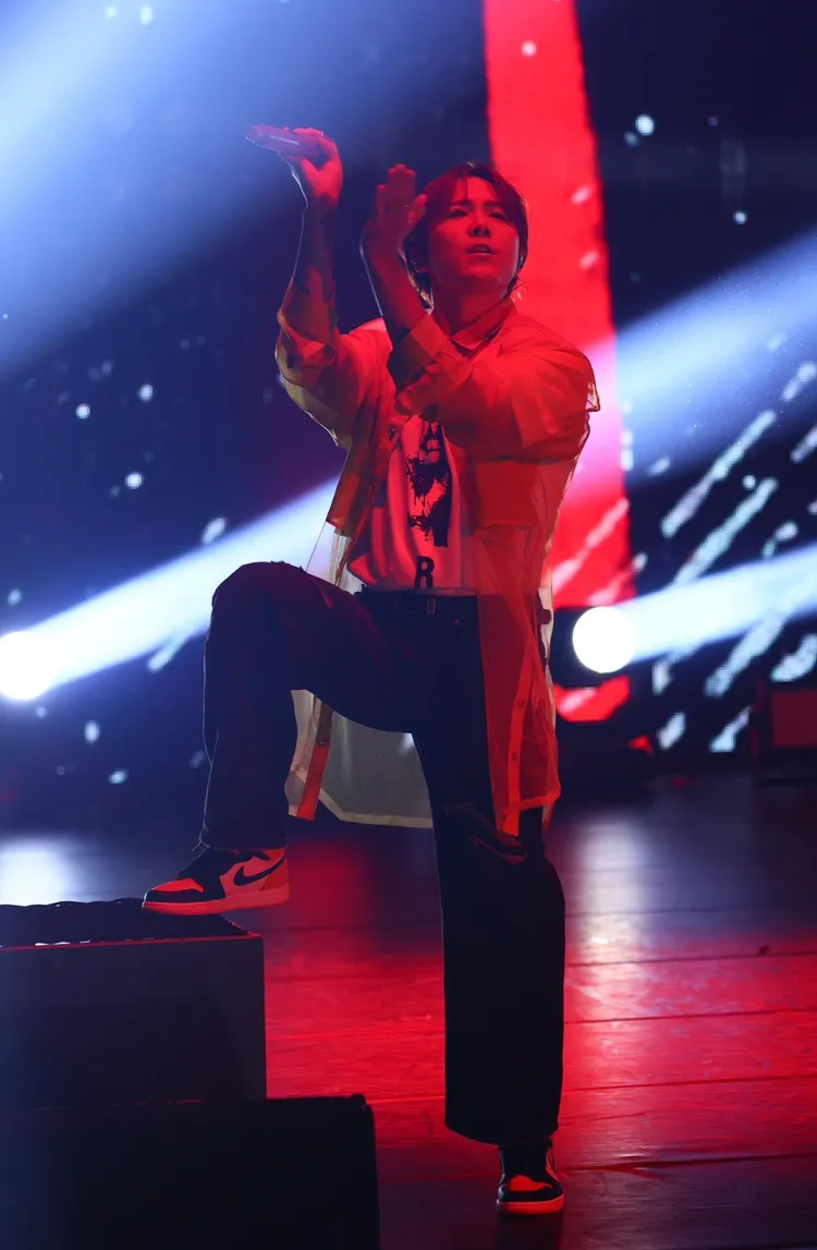 李洪基搶先公開新歌，寵粉清唱一小段。彭欣偉攝