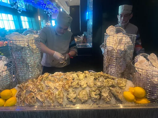 獨家｜最貴吃到飽「饗 A Joy」加拿大生蠔突下架　巧！剛抓到重金屬超標