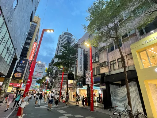 疫情趨緩商圈迎春 西門町店面租金單坪破萬元