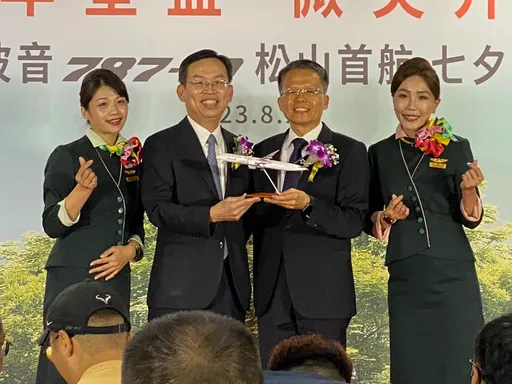 長榮載量大客機787-10進駐松機 民航局盼甩「噪音管制」破運量天花板