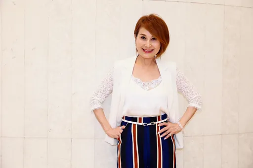 陳盈潔抱病入獄秀場好友向娃感慨發聲 確診倒嗓損50萬