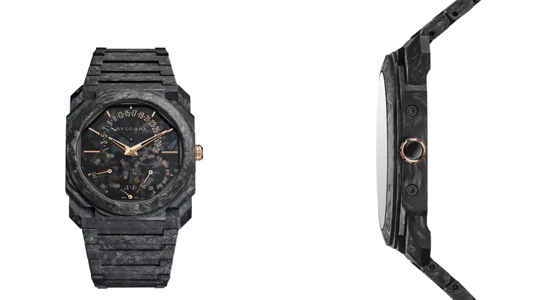 Octo Finissimo Carbongold Perpetual Calenda超薄萬年曆碳金腕錶，40mm鍛造碳錶殼，鍛造碳錶盤，碳材質錶帶，寶格麗自製BVL 305自動上鍊機械機芯（厚度2.75mm），時、分、逆跳日期、星期、月份和逆跳閏年指示，防水30米，動力儲存60小時。品牌提供
