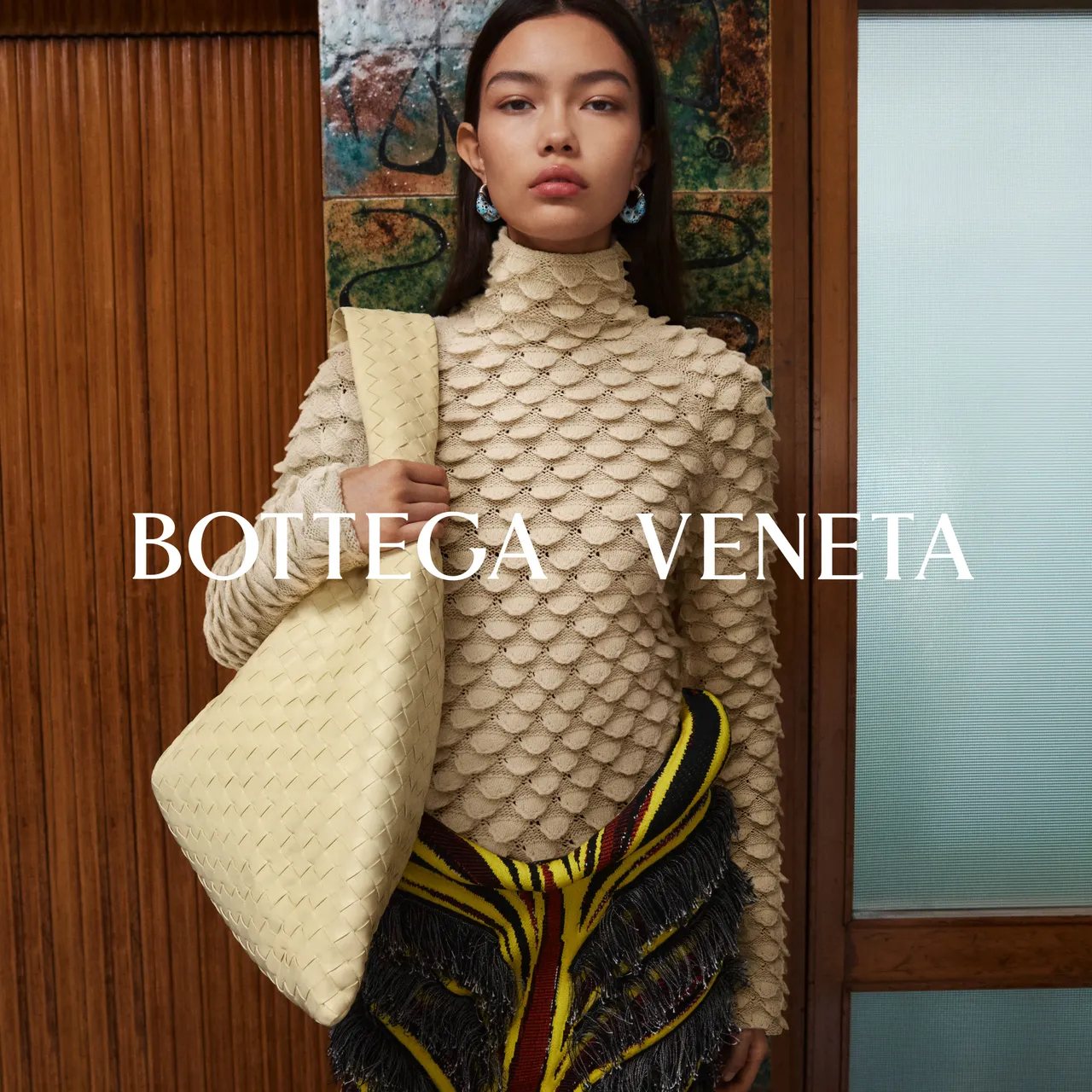 BOTTEGA VENETA 2023秋冬廣告中，還有代表海洋中海妖的形象。品牌提供