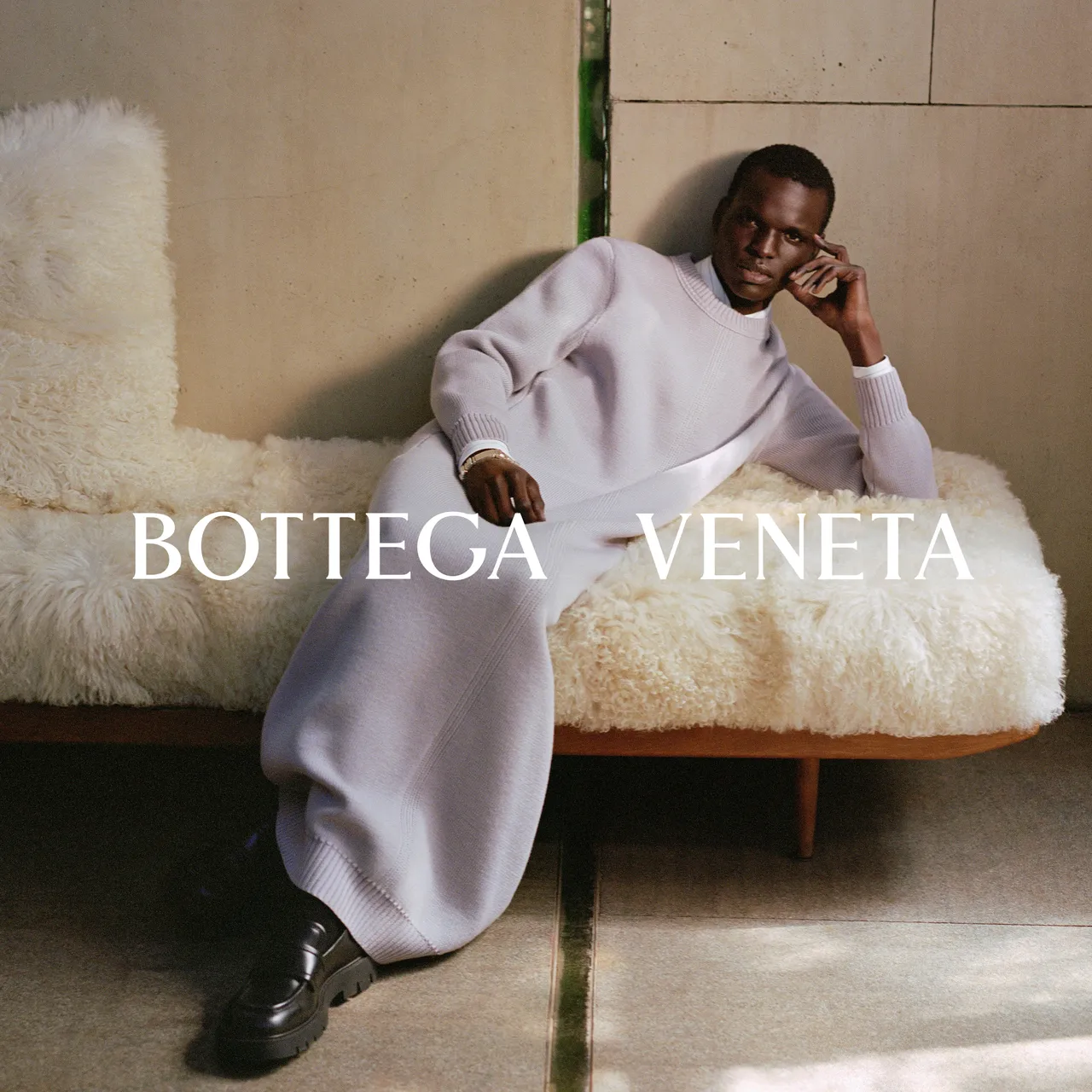 BOTTEGA VENETA 2023秋冬形象廣告。品牌題供