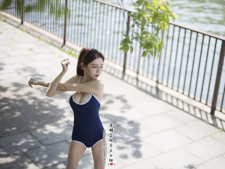 長瀨昆妮穿超緊身運動服做操，驚人身材超火辣。翻攝自長瀨昆妮臉書