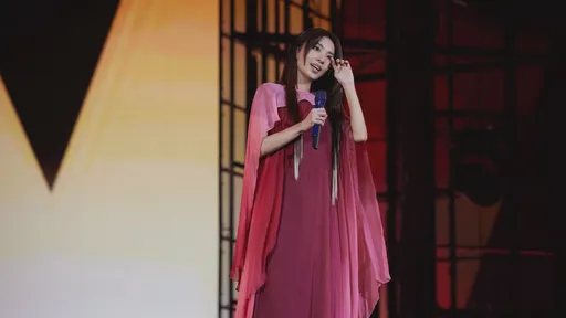 好心疼|Hebe淚崩了! 台上泣訴:有些事情讓大家看懂人情冷暖