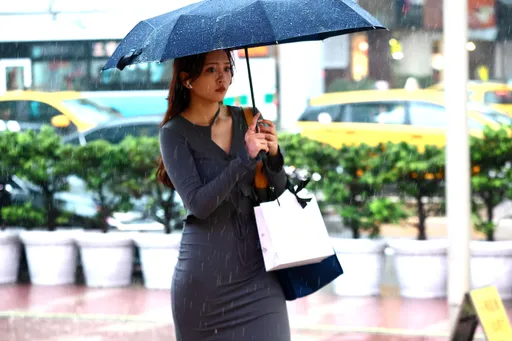 一週天氣！強颱蘇拉南邊打轉、最快周一晚發海警　三、四影響最劇