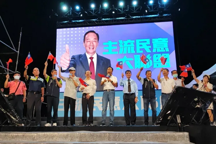 台南地方人士站台力挺。王志弘攝