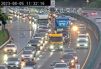 祸不单行!国道苗栗路段连环车祸 8车先撞又来3车撞一起