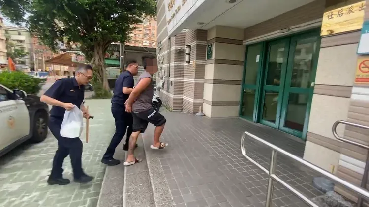 警方已帶回涉案男子。翻攝畫面