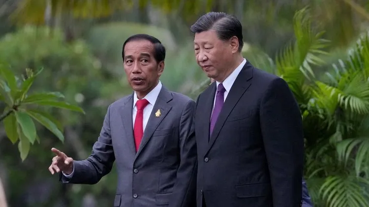 今年的東南亞國家協會（ASEAN）峰會由印尼主辦，印尼總統佐科威（左）日前才與中國國家主席習近平（右）會面。資料照片