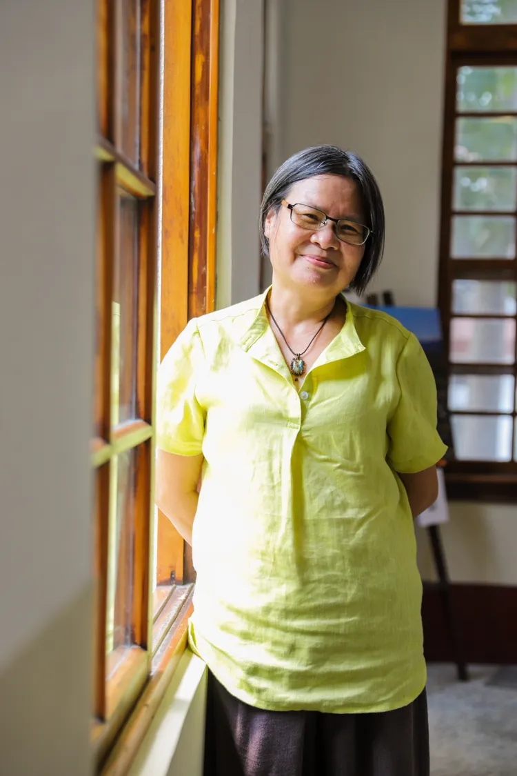 陳惠文獲選高雄市社區大學優良教師。翻攝畫面