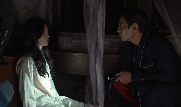 國輝（右）和傳英主演驚悚劇集。公視提供