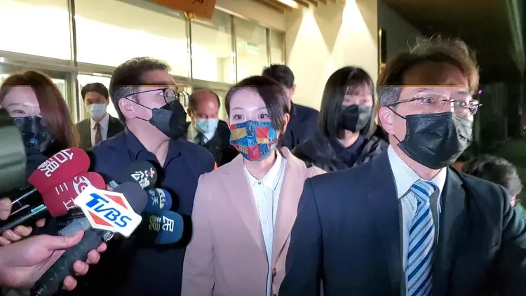 新竹市長高虹安被查出，擔任立委期間涉嫌詐領助理費，今被台北地檢署依違反《貪污》等罪嫌起訴。資料照片