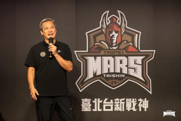 黃萬隆出任台新榮譽顧問。  台新提供