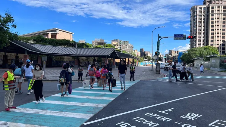 林口警分局特別編排警力，加強開學日上、放學時段之學童安全作為。警方提供
