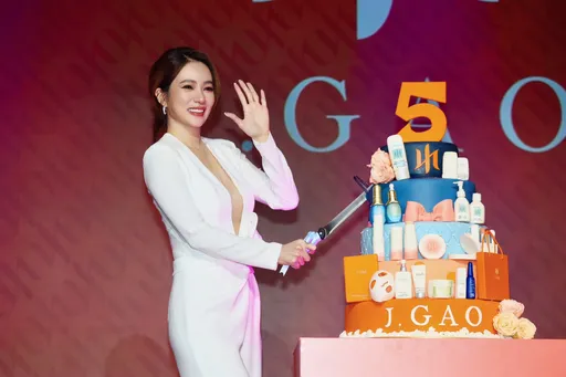 高宇蓁終止與炎亞綸合約 未要求賠償「不要落井下石」