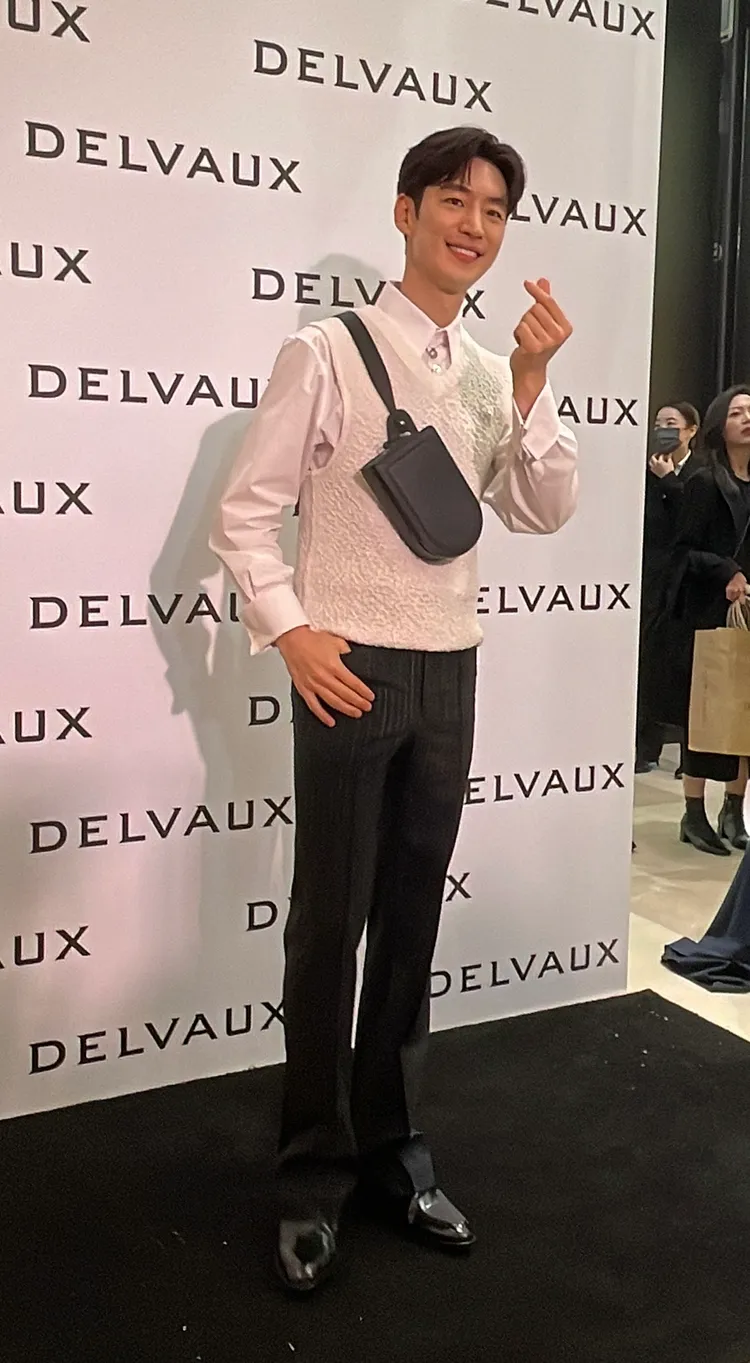 李帝勳背上Pin City包帥氣亮相。張家玲攝