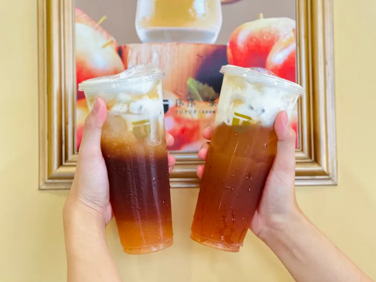 8月15日指定飲品為奶蓋蘋果滴金。業者提供