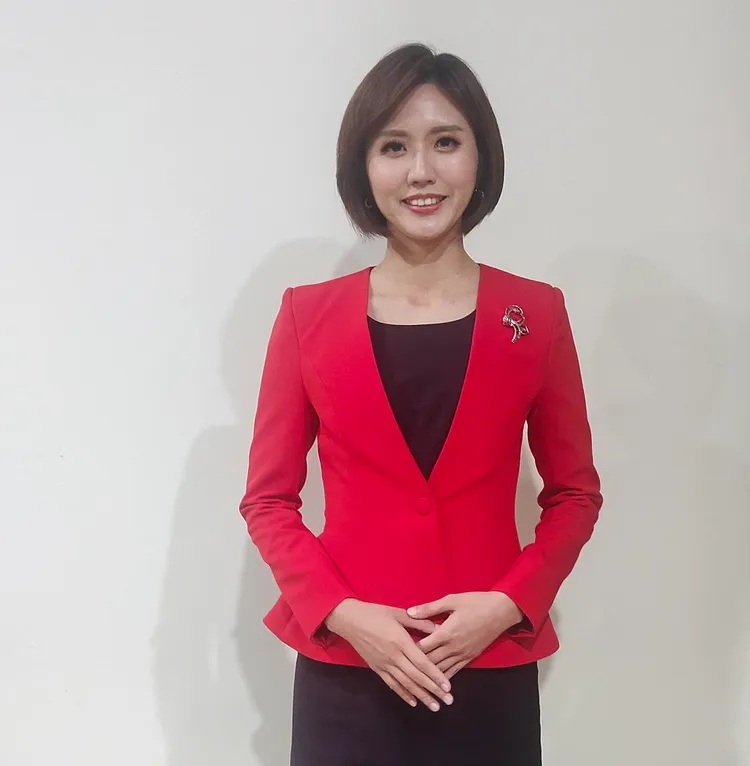 林瑋茜除了有亮麗的外表，在新北原民權益與工作上同樣下足苦心。翻攝自臉書