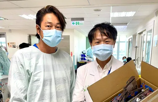 《玩命》韓哥探訪病童悄悄做一事 台大名醫狂讚:真巨星!