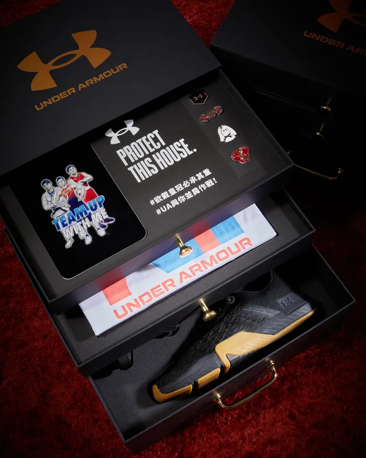應援裝備組採三層式禮盒設計。品牌提供