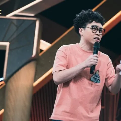 賀瓏言論犀利直接引發爭議。翻攝《全明星辯論會》臉書