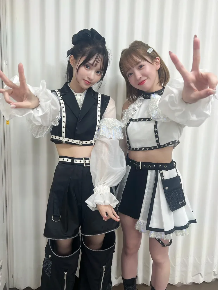 藤咲凪（左）和小野綠組成「最終未來少女」，今年發行首張單曲。翻攝fujisakinagi推特