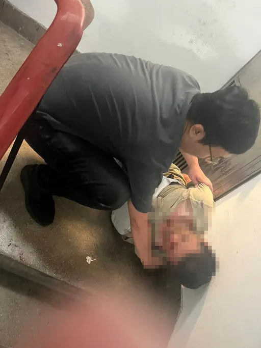 男亮刀抢珠宝店15万金饰 躲友人家5hr遭逮!拒交代变卖赃物去向