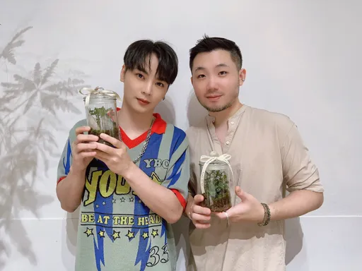暖男歌手古曜威拜师宋少卿磨练演技 手作生态瓶招桃花