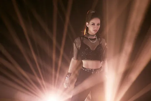 李玟悲哭音檔太震撼！ 《好聲音》母公司股價暴跌1天蒸發472億