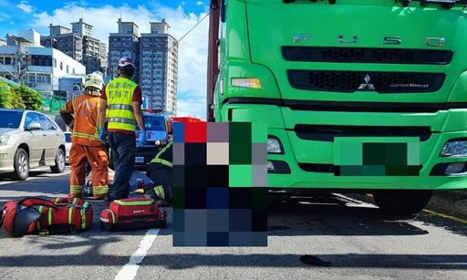 婦人違規穿越道路遇死劫　曳引車司機不察輾壓亡